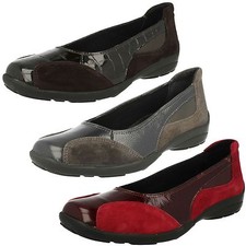 Ladies Wide Fit Easy B / DB Leather Slip On Shoes : Ripon (factory seconds)