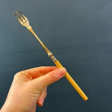ANTIQUE TOASTING PICKLE FORK