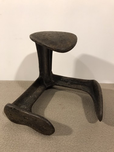 Antique rare three footed cast - three-footed,
