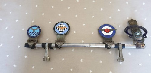 Raf badge bar escaping - badge, bar,