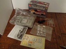 AMT 8402 1/25 Ford Thunderbird