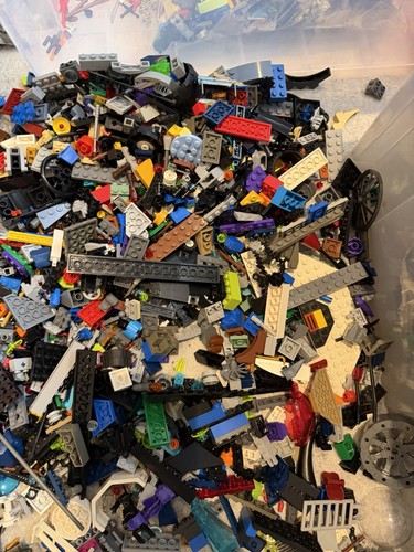 Lego 1kg mixed pieces - lego,