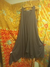 sarah pacini dress (19" Across Chest)