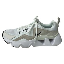 NIKE Women's RYZ 365