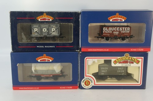 Set four bachmann private - four,