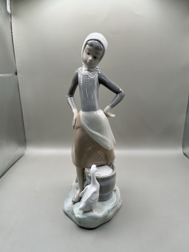 Lladro girl with milk pail - lladro,
