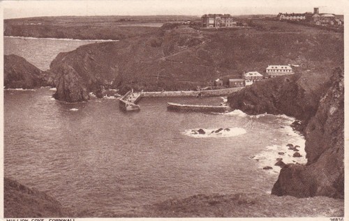 Mullion cove cornwall un - mullion,