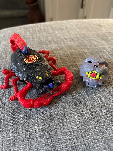 Mighty max stings scorpion - max,