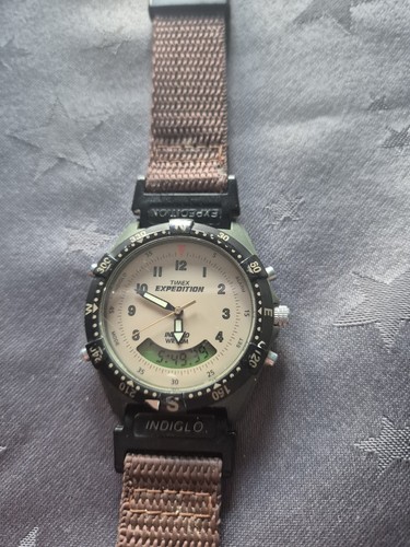 Vintage timex expedition - vintage, ana