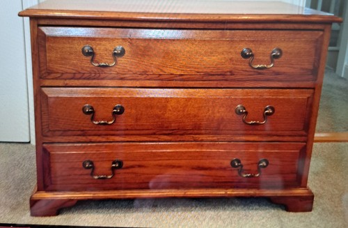 Antique solid oak - antique, chest