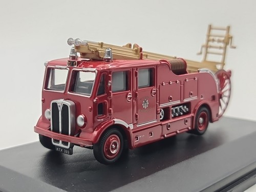 Oxford diecast fire engine aec - oxford,