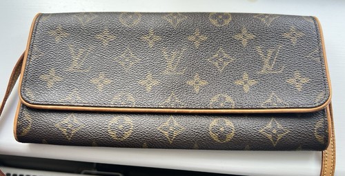 Louis vuitton monogram - louis,