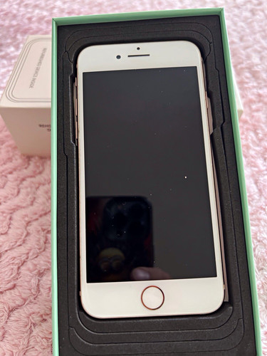 Apple iphone 64gb - 8, gold