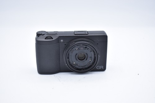 Ricoh iiix digital camera - ricoh,