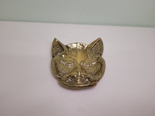 Vintage brass cat dish - brass,