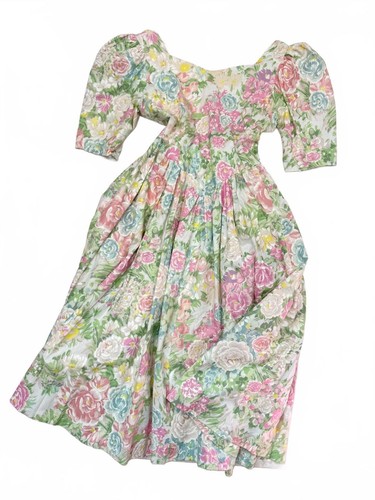 Vintage floral cotton - floral, ruffle