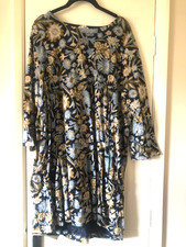SEASALT NAVY FLORAL "SHORE FORAGING TUNIC"    Size 18