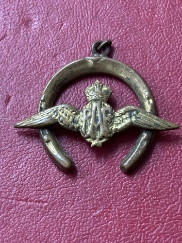 Raf sweetheart badge brooch - sweetheart,