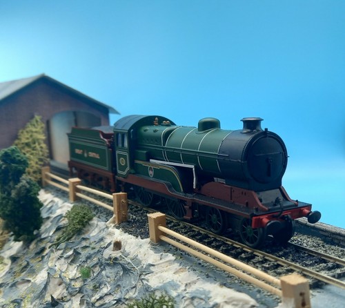 Gauge scale gcr - oo,
