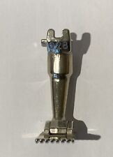 BERNINA - 7 GROOVE PINTUCK FOOT  No 028 - OLDER MODELS 600, 700 AND 800 SERIES