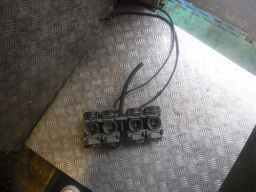 Kawasaki gpx 600 carbs - kawasaki,