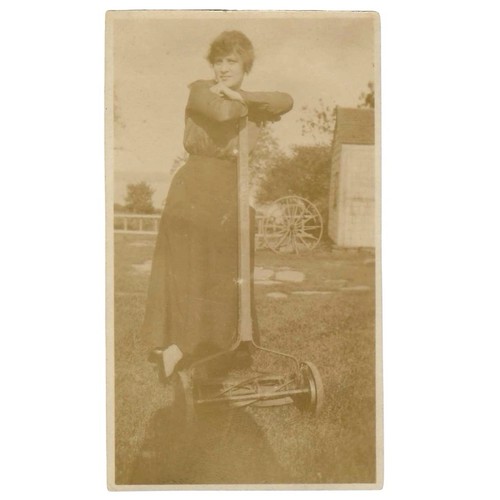 Vintage snapshot photo young - vintage,
