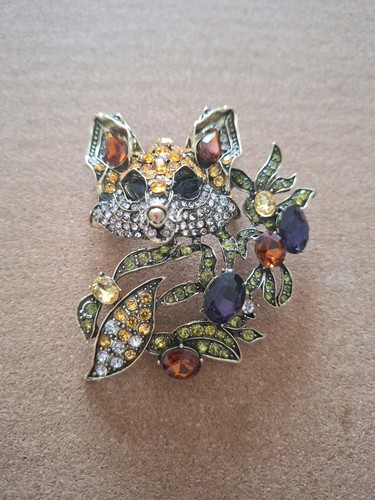Large fox brooch with - ,