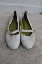 Clarks Artisan Leather Comfort Shoe white