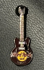 HARD ROCK CAFE Pin Badge