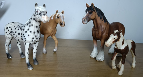 Schleich horse figures job - horse,