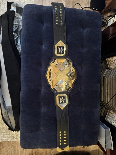 Wwe nxt championship belt - wwe,