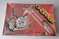 1971 REVELL HARLEY KNUCKLEHEAD HD KNUCKLE L.A. CHOPPER MOTORCYCLE 1/8 MODEL KIT 