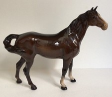 Beswick Swish Tail Horse Vintage Bay Brown Gloss