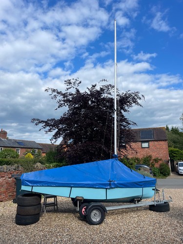 Gp14 sailing dinghy - gp14., dinghy.