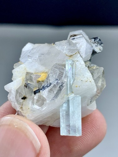 Aquamarine crystal combine - aquamarine,