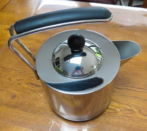 Fissler kettle chrome - kettle,