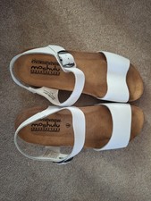 Womens White Flat Footbed