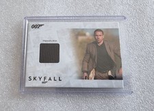 JAMES BOND AUTOGRAPHS & RELICS