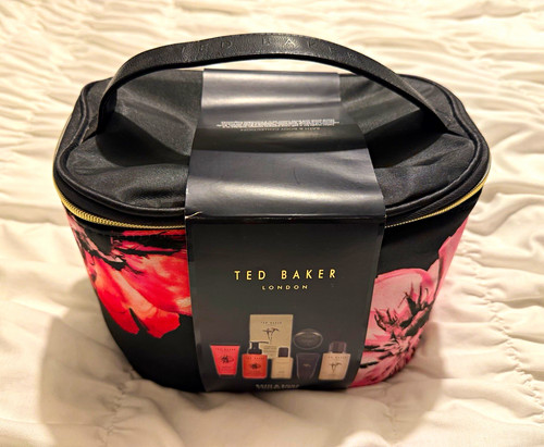 Ted baker bath body - ted,