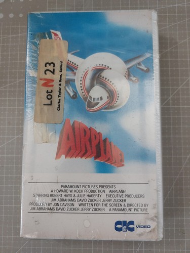Airplane v2000 video tape - v2000,