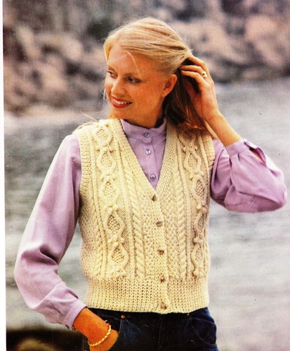 LADIES~WAISTCOAT~ARAN~CABLE~KN