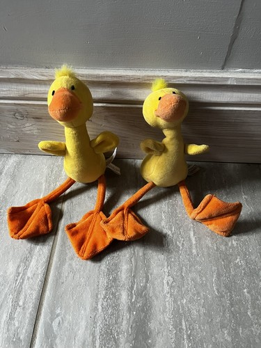 Small come daisy duck soft - on,