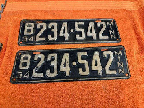 Pair vintage 1934 - vintage,