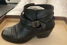 "H by HUDSON" BLACK SOFT