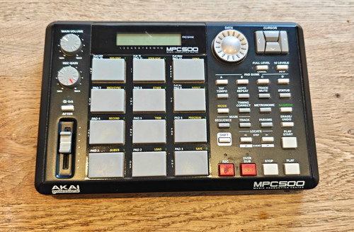 Akai mpc500 sampler - mpc500, &