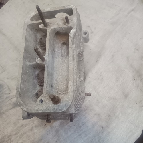 Sunbeam cylinder head - head, s7