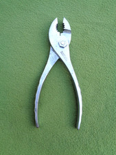 ELLIOTT LUCAS – Slip Joint