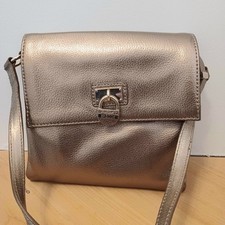 Episode Metallic Leather