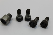 VW Golf 5G Mk7 Locking Wheel Nut Bolts And Key Code C 5Q0698137