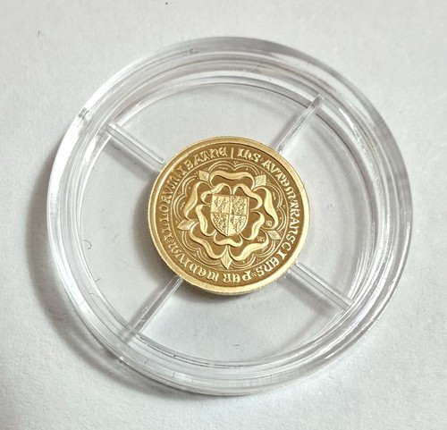 Solid gold coin james i - gold,